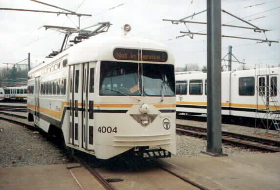 4004b